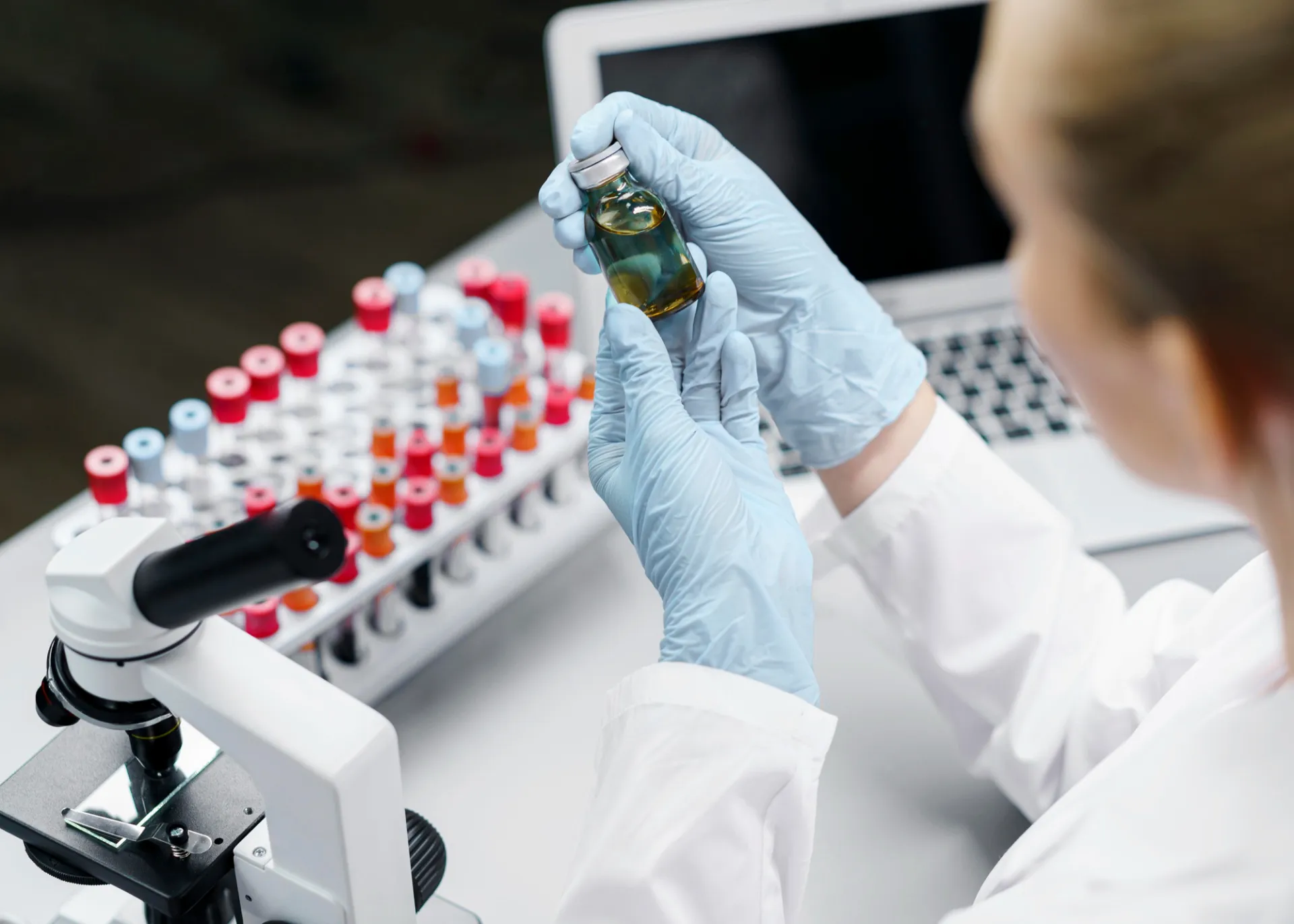 Peptides Guide 2025: Types, Benefits & FDA Updates
